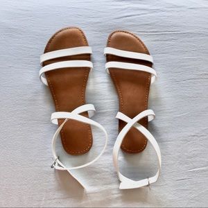 American Eagle Braided White Sandals